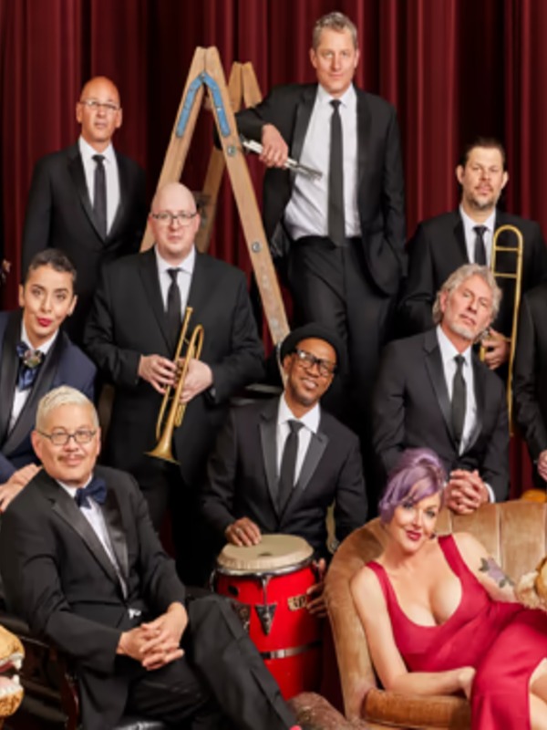 Pink Martini Harbiye'de Sahne Alıyor