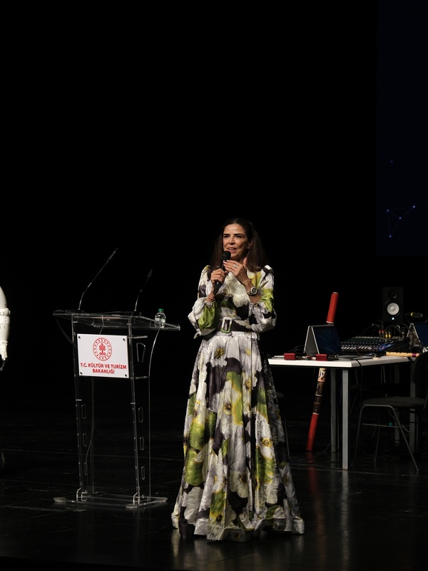 Dijital Sanat AKM'yi Ele Geçirdi: IDAF 6. Yılında