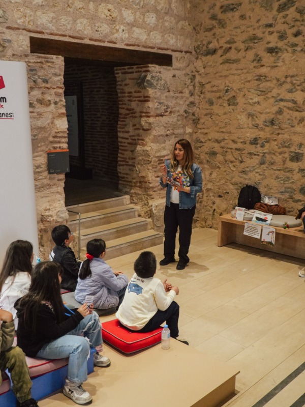Rami Bienali Dünya Çocuk Edebiyatını İstanbul'da Buluşturdu