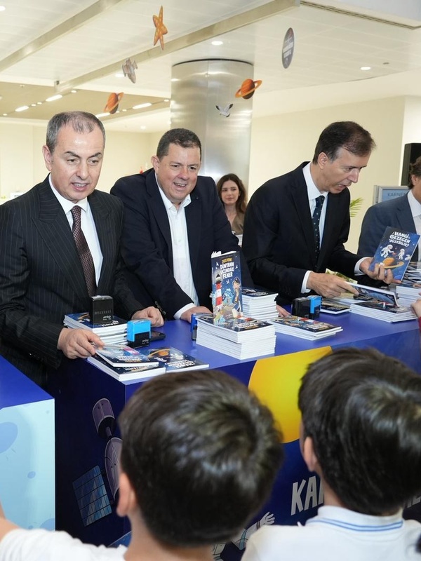 İş Bankası'ndan Çocuklara 19 Yıldır Kitap Coşkusu