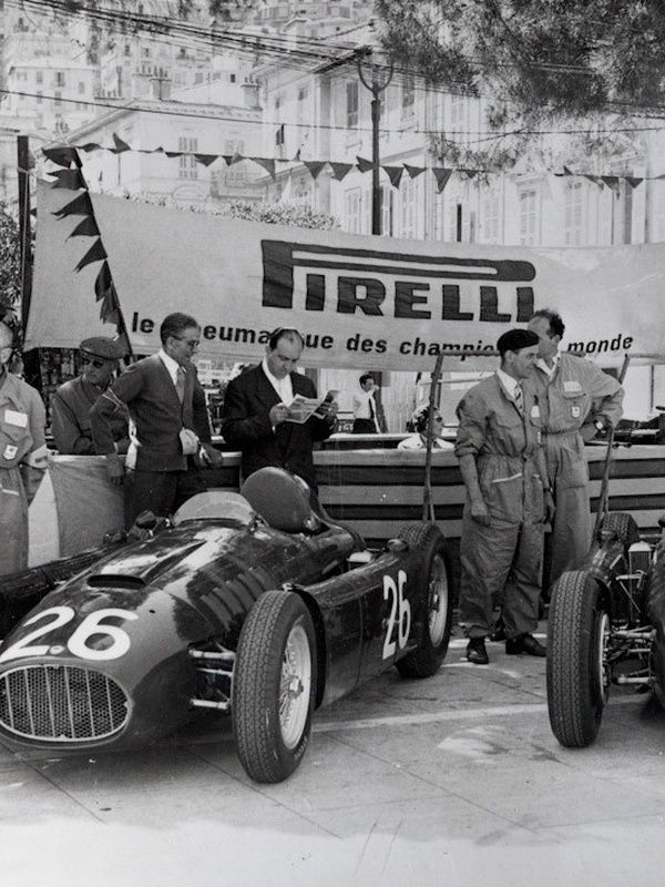 Pirelli Formula 1'deki 500. Grand Prix'sini Özel Kitapla Kutladı
