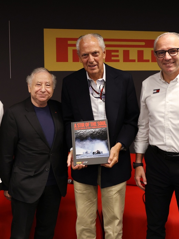 Pirelli Formula 1'deki 500. Grand Prix'sini Özel Kitapla Kutladı