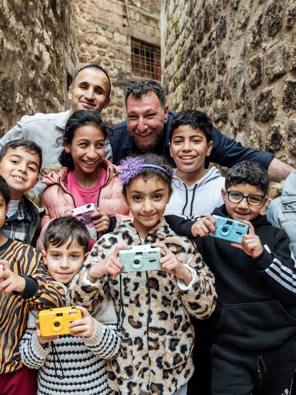 Fotohane Darkroom: Mardin'de Çocuklara Sanatla Kendi Hikayelerini Yazdırıyor
