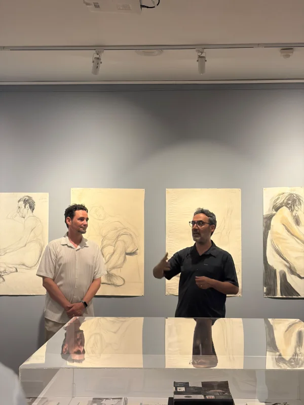 Gülveli Kaya'nın 'Çizgi' Sergisi 40 Yıllık Sanat Yolculuğunu Sunuyor