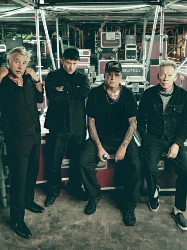 Sex Pistols Frank Carter İle Zorlu PSM'de Sahne Alıyor