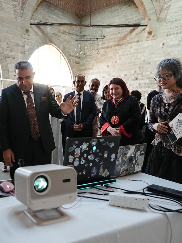 Arnica Art Land Edirne Kırmızısı'nı Dünyaya Taşıdı