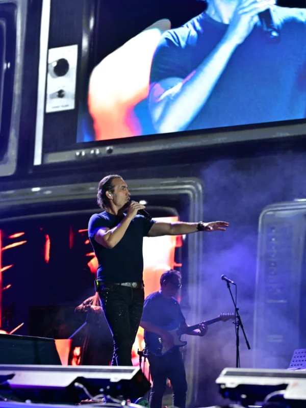 Kıraç, Van Kültür Yolu Festivali'nde Rock Rüzgarı Estirdi