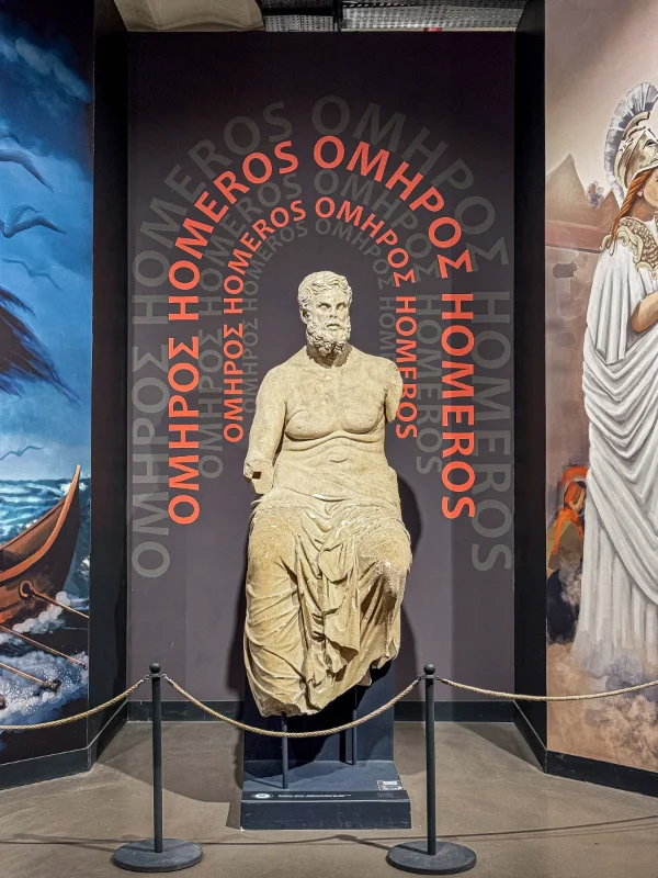 Homeros Heykeli İzmir Kültür Sanat Fabrikası'nda Sergileniyor