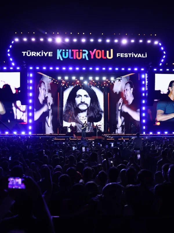 Kıraç Konya Kültür Yolu Festivali'nde Sahne Aldı
