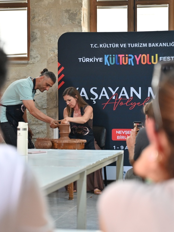 Nevşehir Kültür Yolu Festivali Hat Sanatı ve Çömlekçilikle Dolu Dolu Geçti