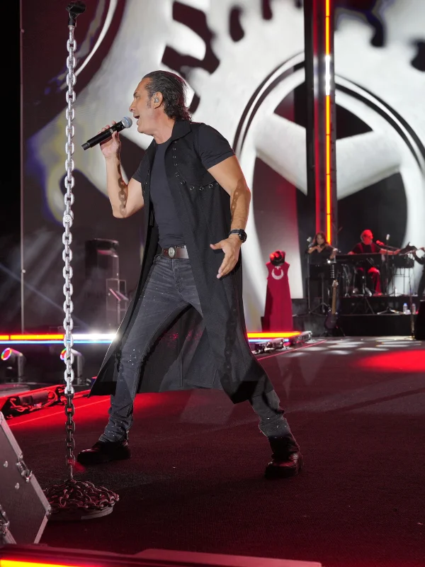 Kıraç'ın Şarkıları Erzurum Kültür Yolu Festivali'nde Yankılandı