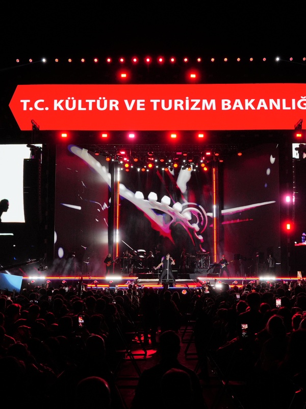 Kıraç'ın Şarkıları Erzurum Kültür Yolu Festivali'nde Yankılandı