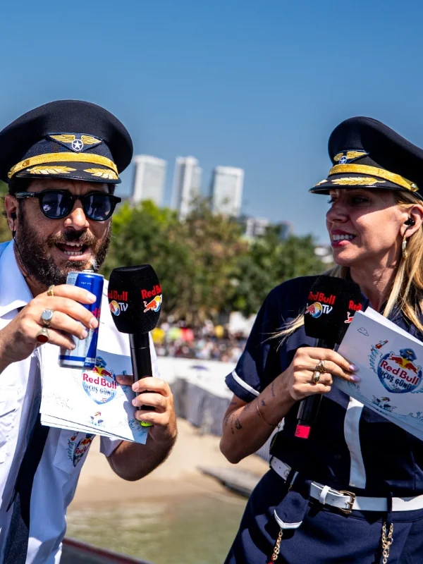 Red Bull Uçuş Günü İstanbul'da Yüz Binleri Coşturdu