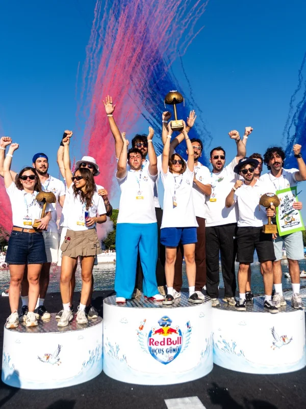 Red Bull Uçuş Günü İstanbul'da Yüz Binleri Coşturdu