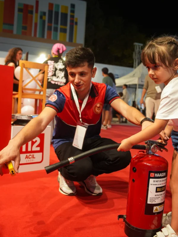 95. İzmir Enternasyonal Fuarı Gençleri Ve Çocukları Eğlenceye Davet Ediyor
