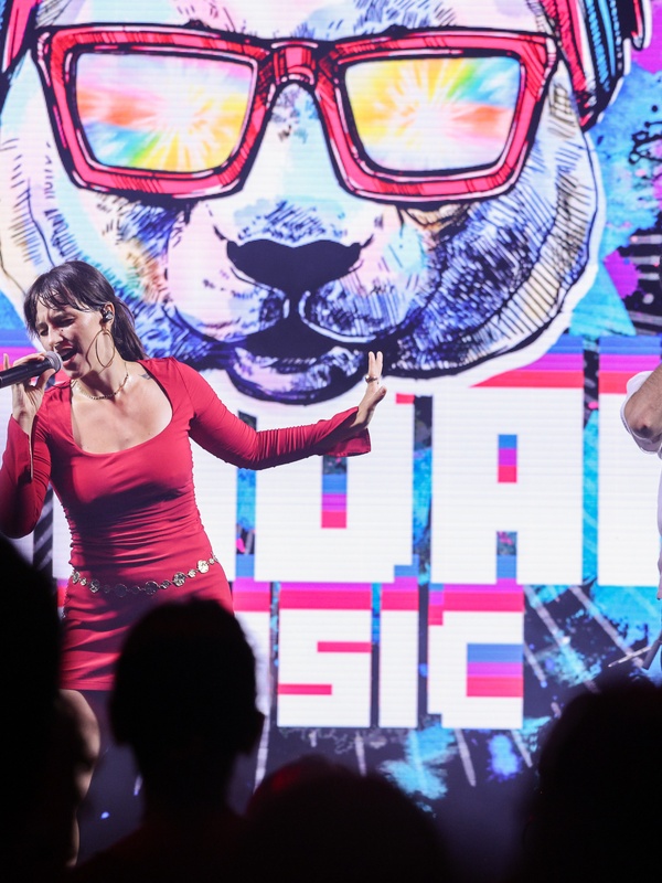 Pandami Music, QNB Terminal Kadıköy'de Zafer Bayramı'nı Kutladı