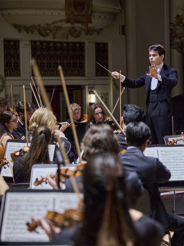 Genç Şef Haberstock Aspendos’ta Carmina Burana’yı Yönetecek