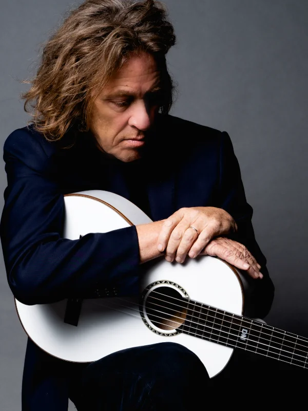 Dominic Miller, Sting Klasiklerini Zorlu PSM Sahnesine Taşıyor