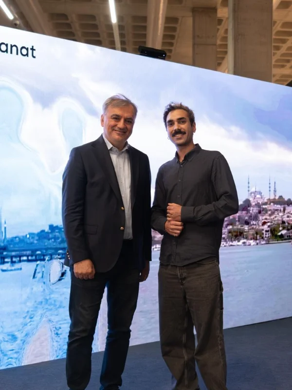 Balkan Karışman'ın 'Seyir'i Contemporary Istanbul'da Haliç'e Yeni Bir Bakış