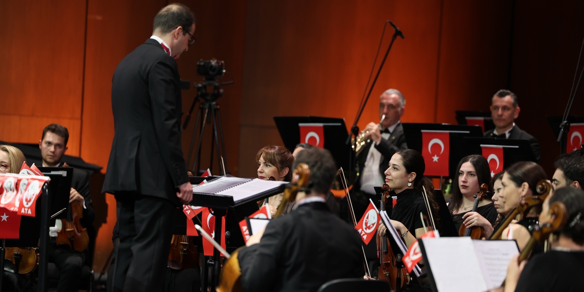 İDSO'da Genç Solistlerle 19 Mayıs Coşkusu