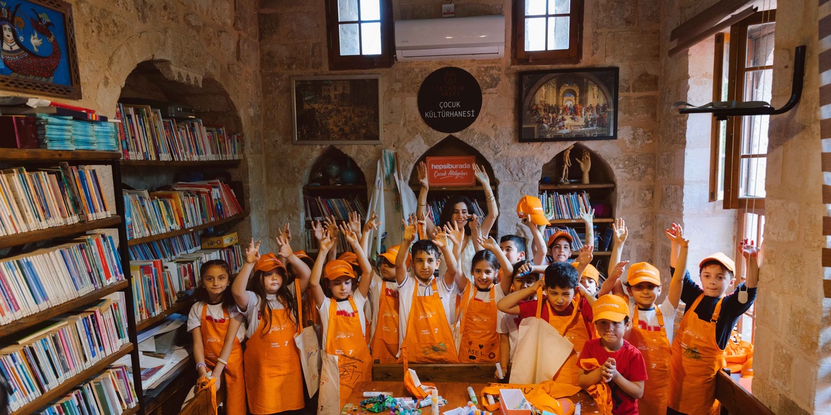 Hepsiburada'dan 7. Mardin Bienali'ne Çocuk Desteği