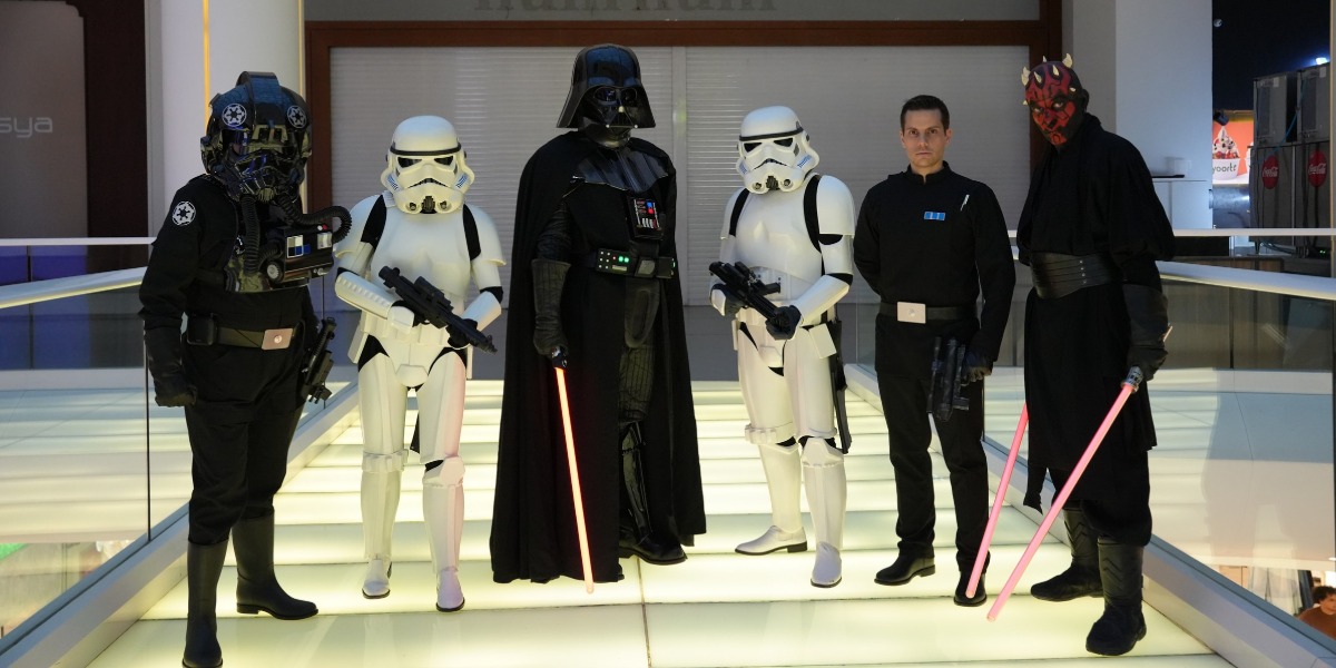 Star Wars: Mandalorian ve Grogu IMAX'ta Cosplay'le Açıldı
