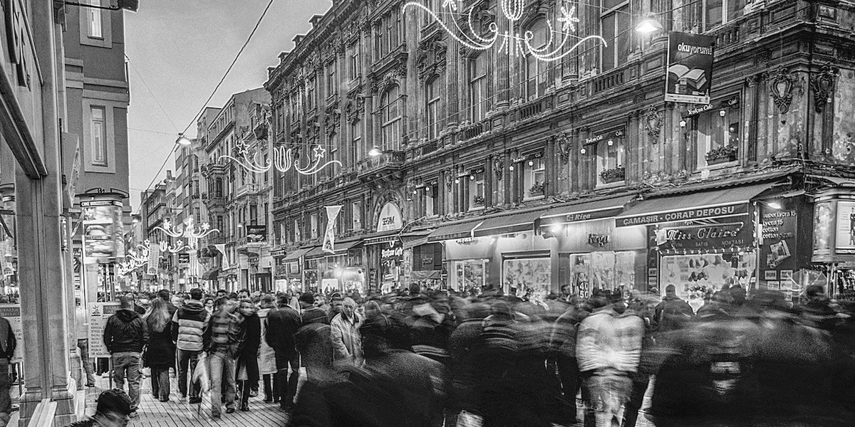 Timurtaş Onan'dan Beyoğlu Eski Yeni Kitabı