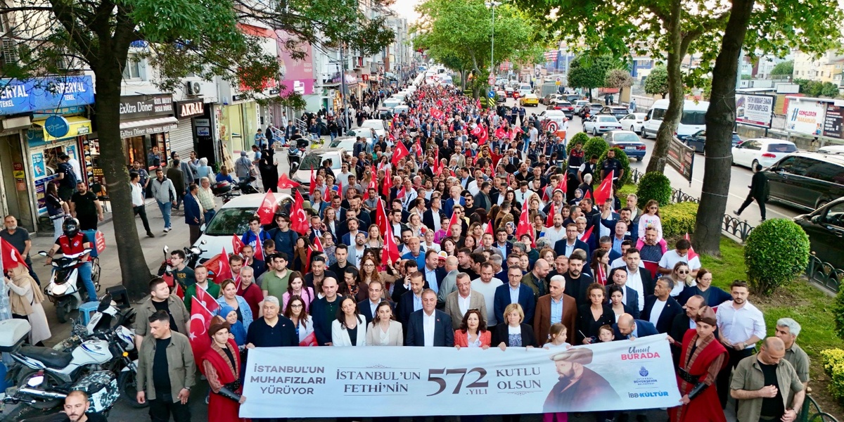 Fetih Korteji 573. Yılda Tarihi Yarımada'da