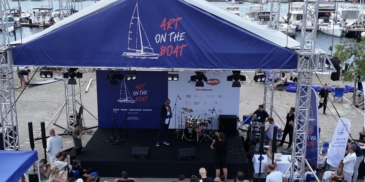Art on the Boat: Çatışma Kalamış'ta Bağa Dönüşüyor