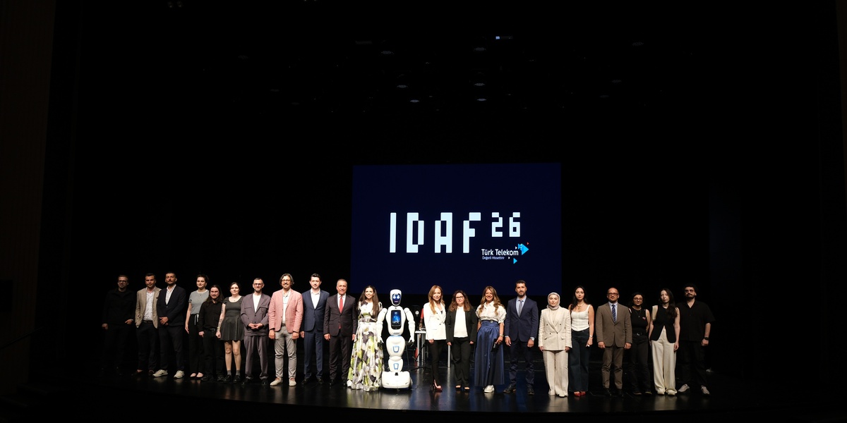 Dijital Sanat AKM'yi Ele Geçirdi: IDAF 6. Yılında