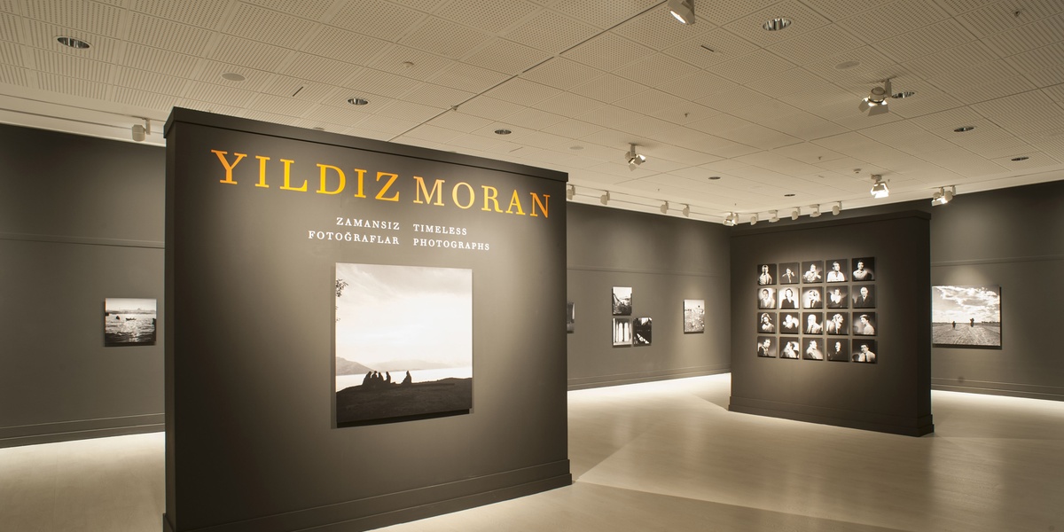 Yıldız Moran'ın Zamansız Fotoğrafları Edirne Bienali'nde