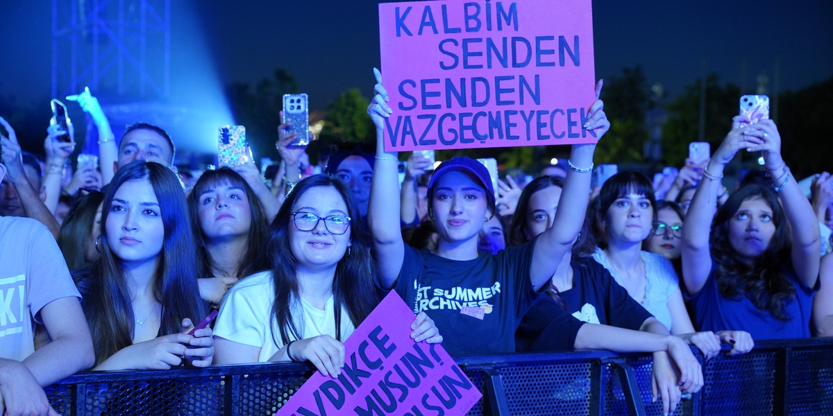 Kıraç, Samsun Kültür Yolu Festivali'nde Rock Rüzgarı Estirdi