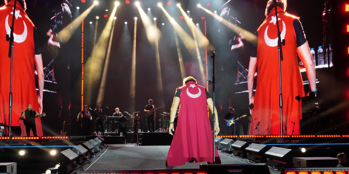 Kıraç, Samsun Kültür Yolu Festivali'nde Rock Rüzgarı Estirdi