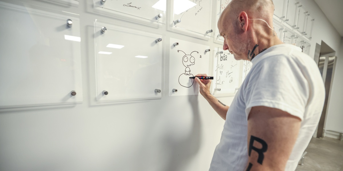 Moby, Zorlu PSM'de 15 Yıl Sonra Efsane Bir Gece Yaşattı