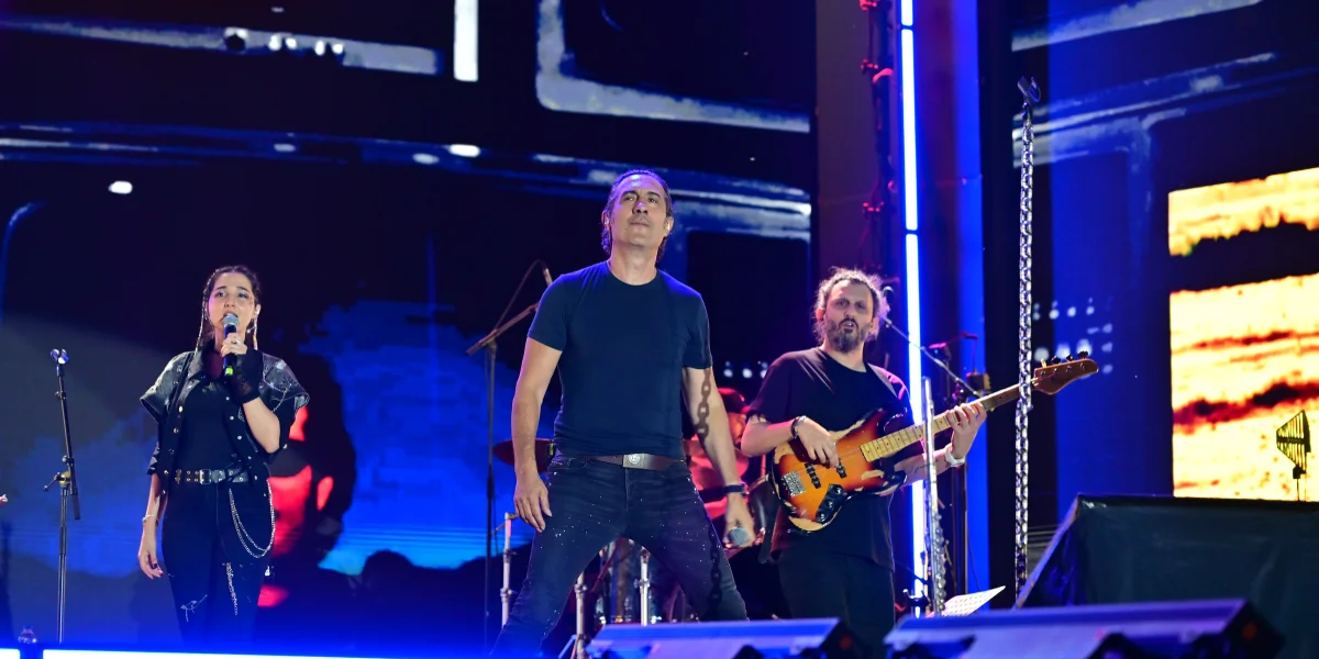 Kıraç, Van Kültür Yolu Festivali'nde Rock Rüzgarı Estirdi