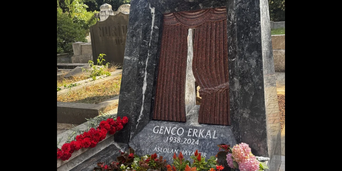 Genco Erkal'ın anıt mezarı ölümünün ikinci yılında ziyarete açıldı