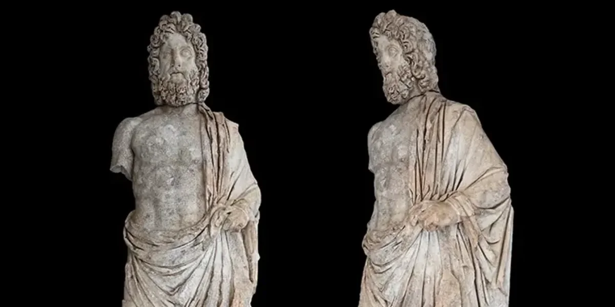 Aspendos'ta tarihi keşif! 1800 yıllık dev mermer heykel gün yüzüne çıkarıldı