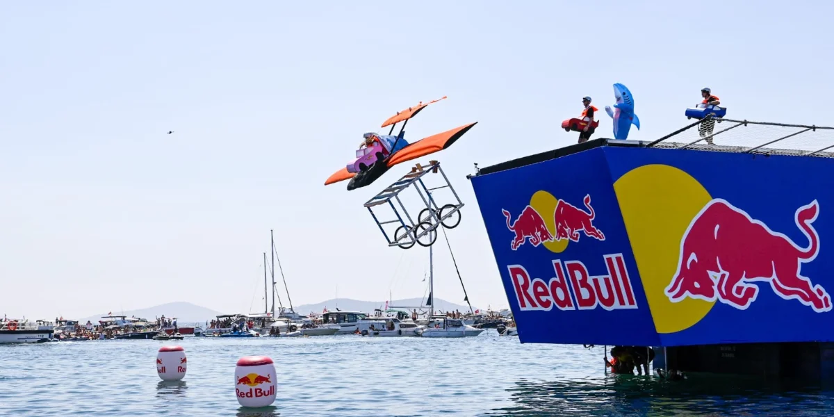 Red Bull Uçuş Günü İstanbul'da Yüz Binleri Coşturdu