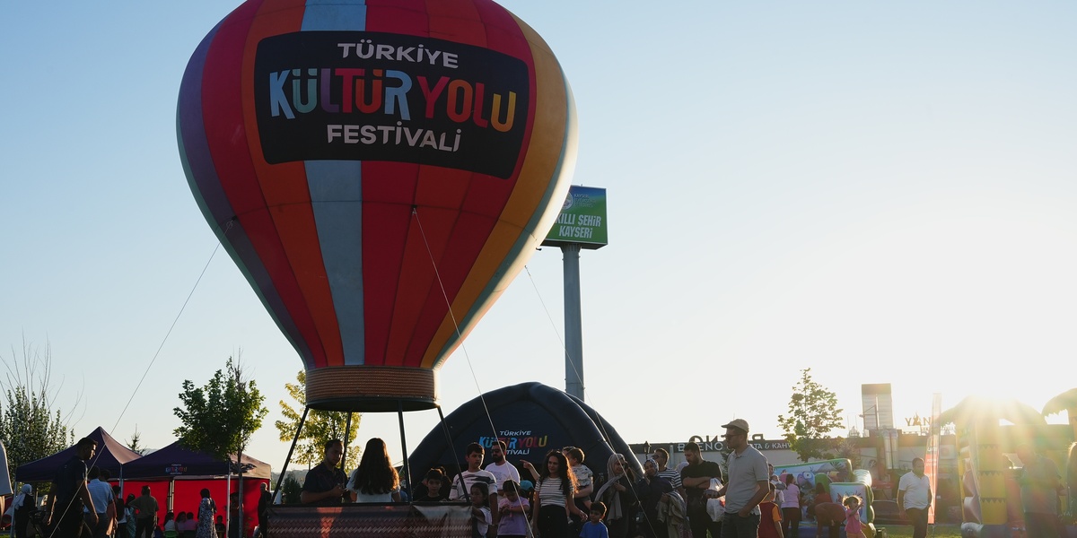 Kayseri Kültür Yolu Festivali İlk Gününde Ziyaretçilerini Büyüledi
