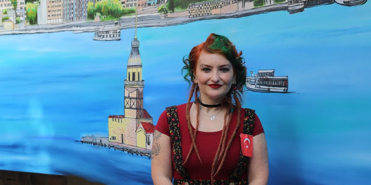 Alev Özas'ın 50 Metrelik Dev İstanbul Resmi Sarıyer'de Sergilenecek