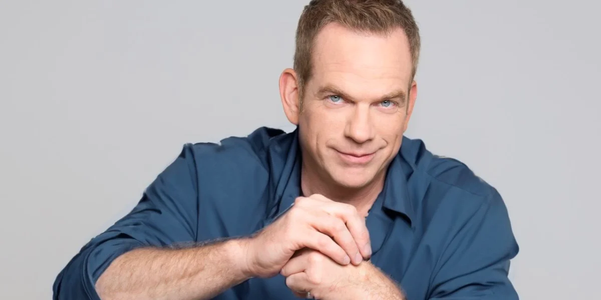 Defne Samyeli'den Garou Konserine Sürpriz Katılım