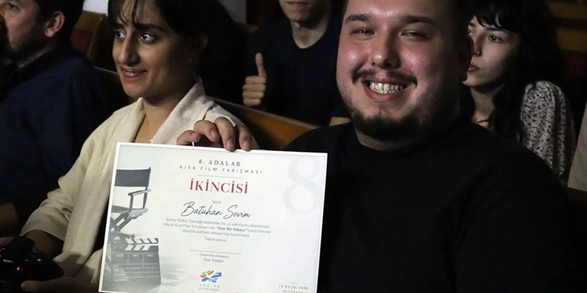 Adalar Kısa Film Yarışması’nda “Maviye Tutunanlar” Birinci Oldu
