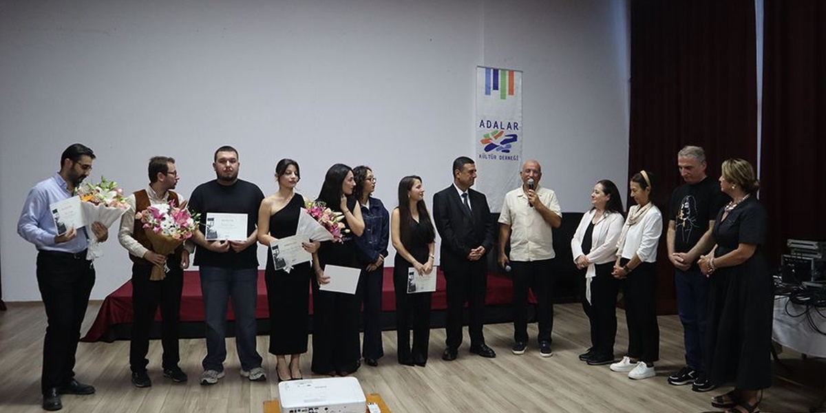 adalar kısa film yarışması’nda “maviye tutunanlar” birinci oldu