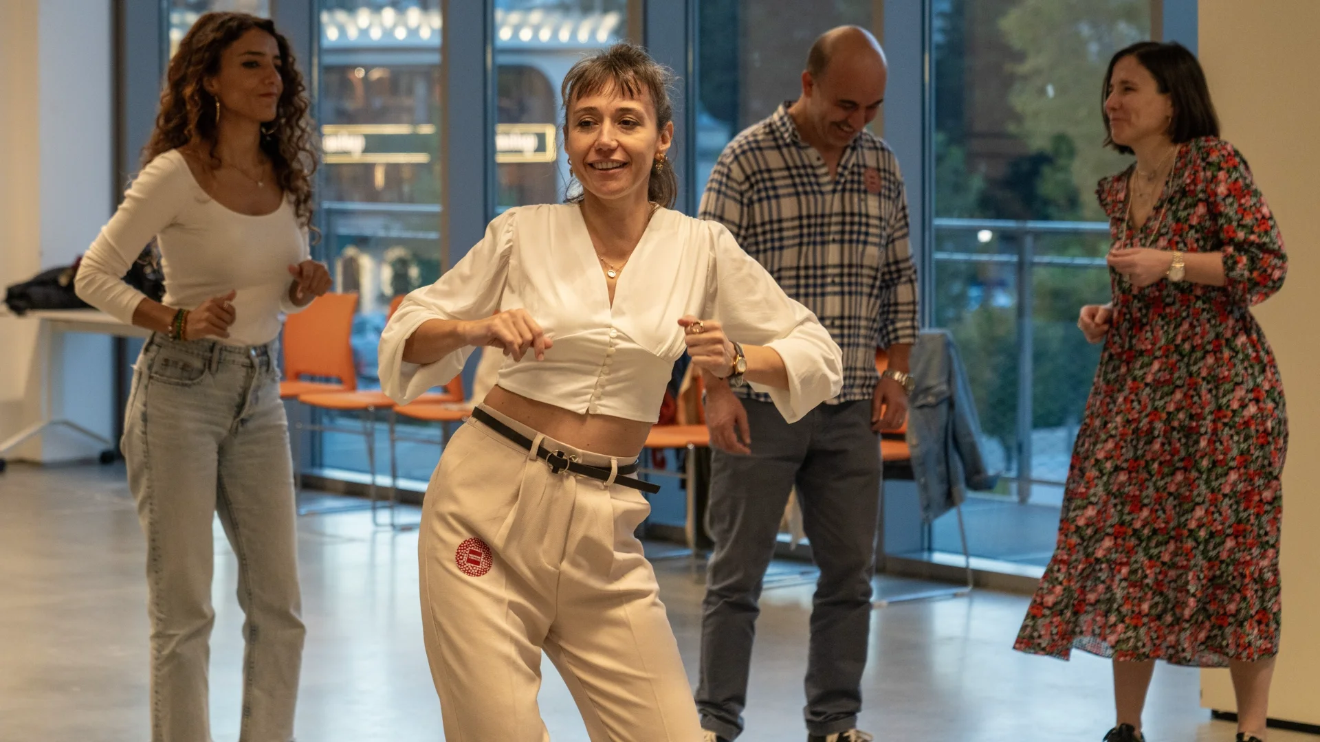 İstanbul Modern'de Uzun Cuma: Solo Blues Dans Atölyesi