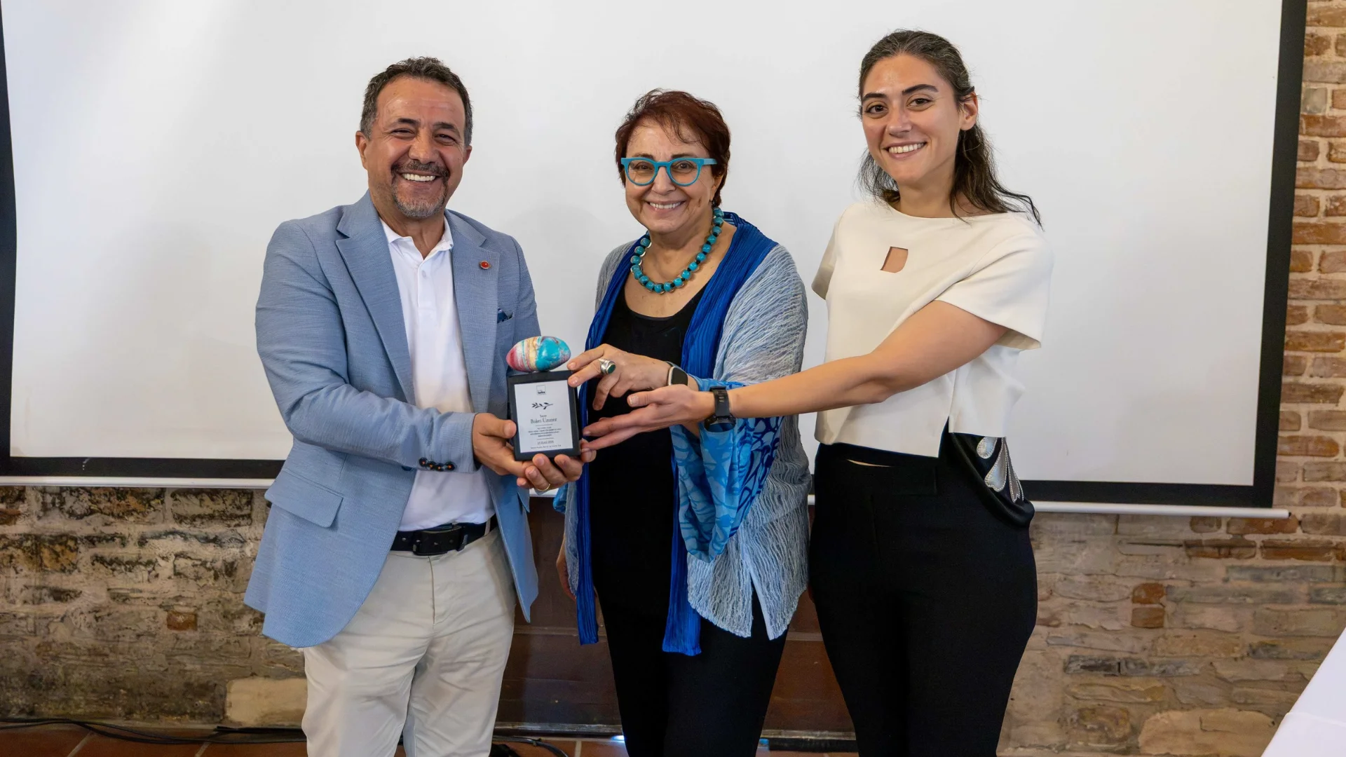 Buket Uzuner Old Town Talks’ta Doğadan Edebiyata Uzandı