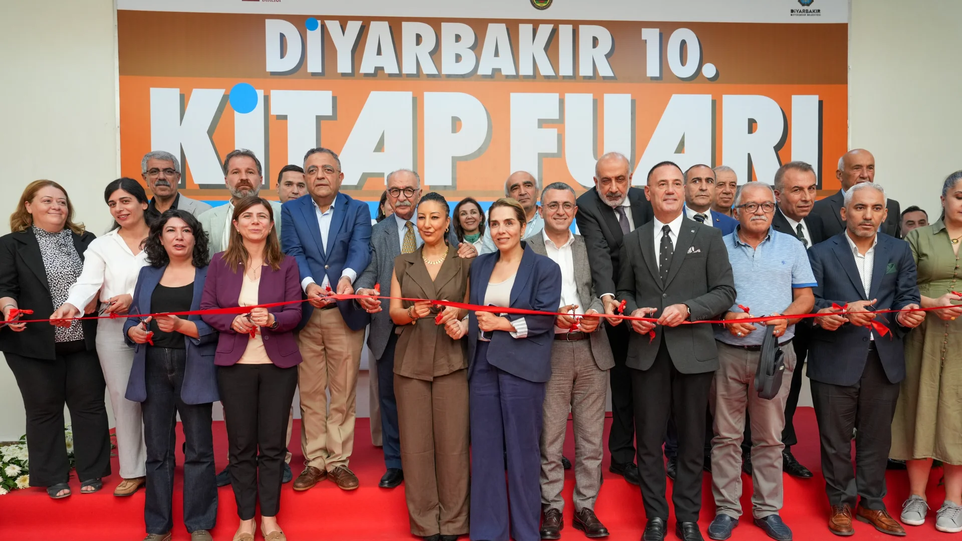Diyarbakır Kitap Fuarı 10. Yılında Kapılarını Açtı