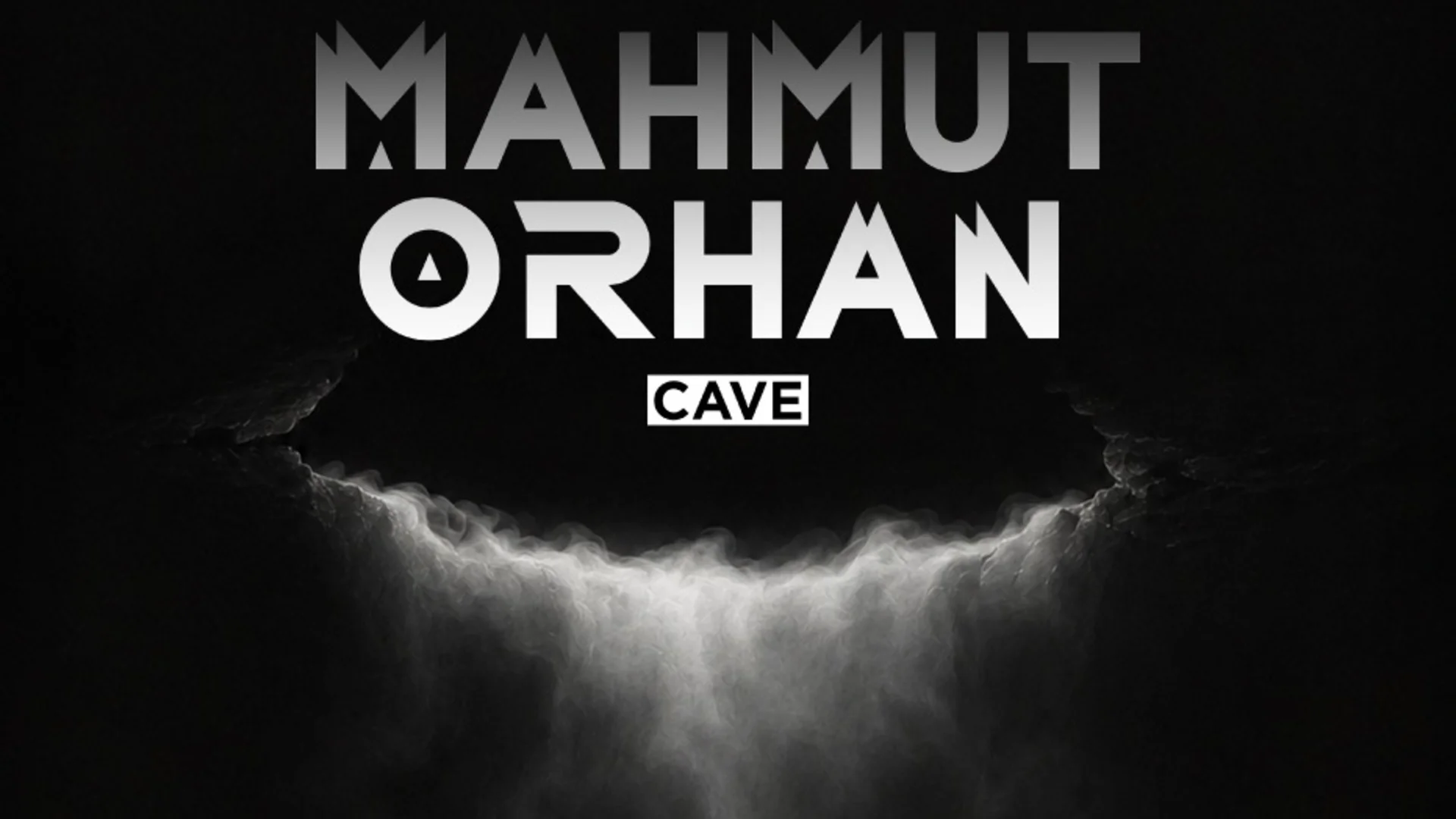 Mahmut Orhan’dan Yeni Konsept ‘Cave’ ile Zorlu PSM’de Büyüleyici Deneyim